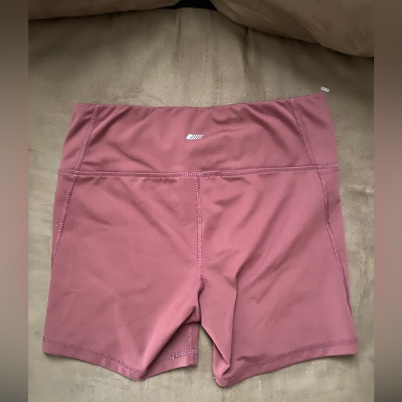 Women’s bike shorts - Picture 2 of 3
